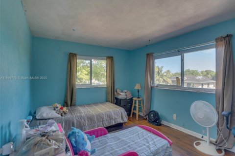 Купить виллу или дом в Лодердейл-Лейкс, Флорида 5 спален, 210.8м2, № 1947135 - фото 23