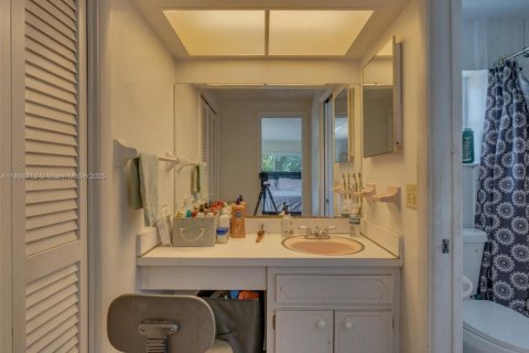 Купить виллу или дом в Лодердейл-Лейкс, Флорида 5 спален, 210.8м2, № 1947135 - фото 17