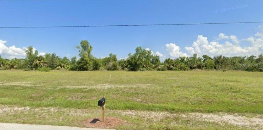 Terrain à Cape Coral, Floride № 2163365