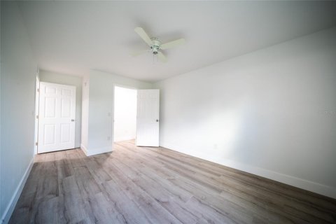 Casa en venta en Port Charlotte, Florida, 3 dormitorios, 125.88 m2 № 1821495 - foto 11