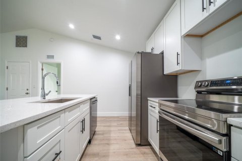 Casa en venta en Port Charlotte, Florida, 3 dormitorios, 125.88 m2 № 1821495 - foto 6