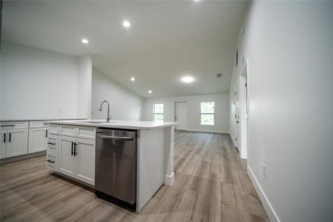 Villa ou maison à vendre à Port Charlotte, Floride: 3 chambres, 125.88 m2 № 1821495 - photo 5