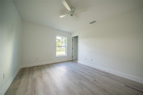Casa en venta en Port Charlotte, Florida, 3 dormitorios, 125.88 m2 № 1821495 - foto 9