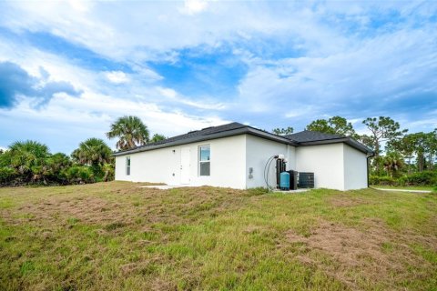 Villa ou maison à vendre à Port Charlotte, Floride: 3 chambres, 125.88 m2 № 1821495 - photo 19