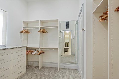 Casa en alquiler en Orlando, Florida, 6 dormitorios, 484.67 m2 № 1915429 - foto 20