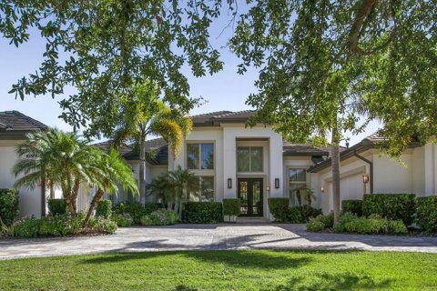 Casa en alquiler en Orlando, Florida, 6 dormitorios, 484.67 m2 № 1915429 - foto 1