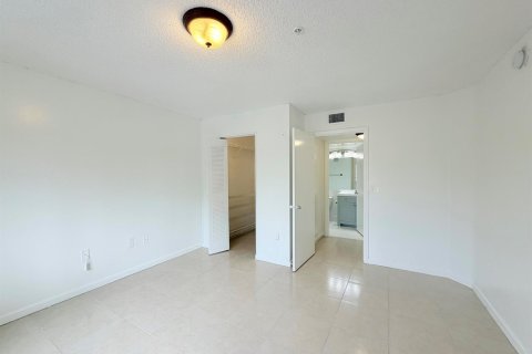 Copropriété à vendre à Miramar, Floride: 1 chambre, 64.1 m2 № 2083634 - photo 9