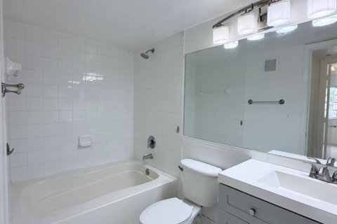 Copropriété à vendre à Miramar, Floride: 1 chambre, 64.1 m2 № 2083634 - photo 8
