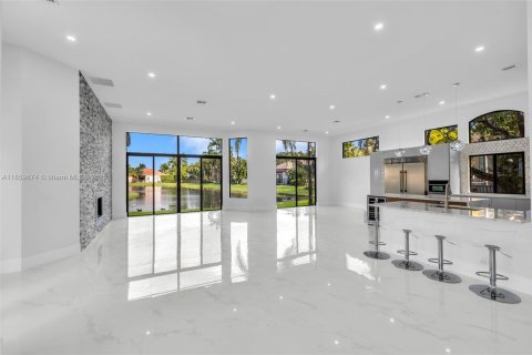 Casa en venta en Weston, Florida, 7 dormitorios, 374.3 m2 № 1889551 - foto 18