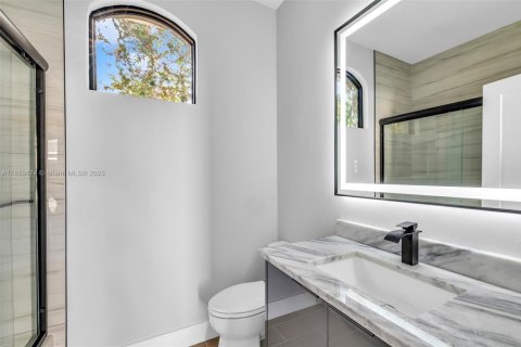 Casa en venta en Weston, Florida, 7 dormitorios, 374.3 m2 № 1889551 - foto 27