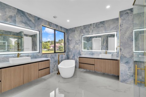 Casa en venta en Weston, Florida, 7 dormitorios, 374.3 m2 № 1889551 - foto 15