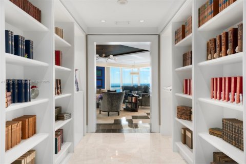 Купить кондоминиум в Майами, Флорида 4 спальни, 503.81м2, № 1710007 - фото 16
