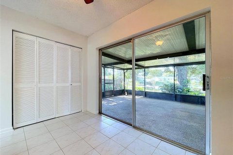 House in Lutz, Florida 3 bedrooms, 151.71 sq.m. № 2396400 - photo 27