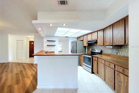 House in Lutz, Florida 3 bedrooms, 151.71 sq.m. № 2396400 - photo 20