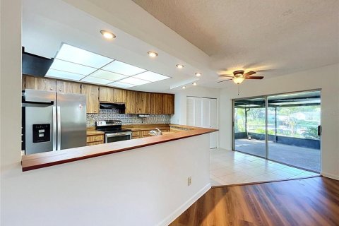 House in Lutz, Florida 3 bedrooms, 151.71 sq.m. № 2396400 - photo 26