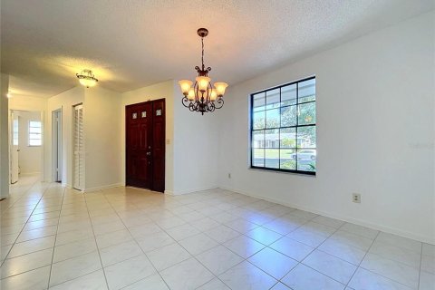 House in Lutz, Florida 3 bedrooms, 151.71 sq.m. № 2396400 - photo 12