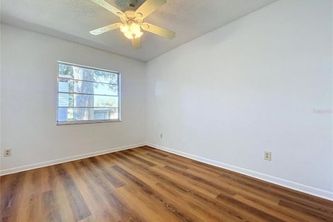 House in Lutz, Florida 3 bedrooms, 151.71 sq.m. № 2396400 - photo 29