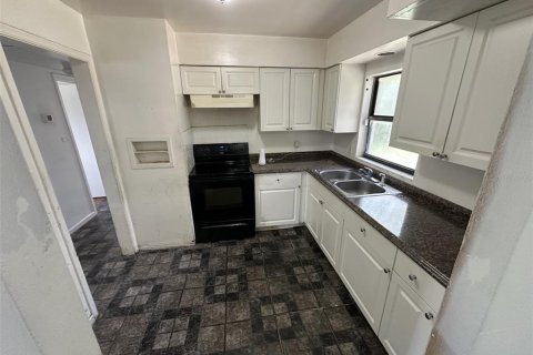 Villa ou maison à vendre à Orlando, Floride: 4 chambres, 101.64 m2 № 1898673 - photo 3