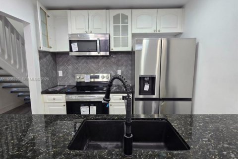 Touwnhouse à louer à Greenacres, Floride: 3 chambres, 112.6 m2 № 2012029 - photo 11