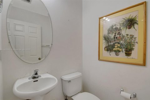 Adosado en venta en Pembroke Pines, Florida, 3 dormitorios, 126.44 m2 № 1779461 - foto 20