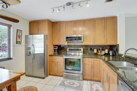 Adosado en venta en Pembroke Pines, Florida, 3 dormitorios, 126.44 m2 № 1779461 - foto 18