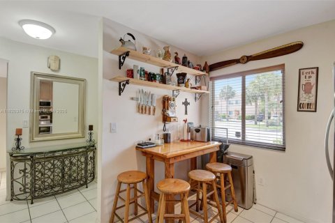 Adosado en venta en Pembroke Pines, Florida, 3 dormitorios, 126.44 m2 № 1779461 - foto 19