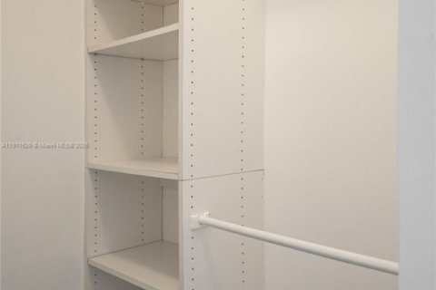 Condominio en venta en Hollywood, Florida, 1 dormitorio, 77.29 m2 № 1974579 - foto 8