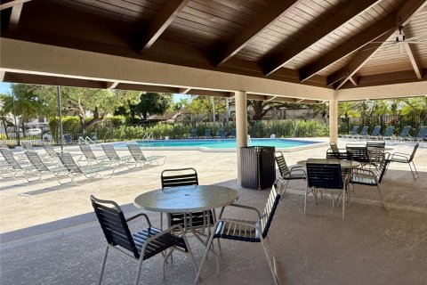 Touwnhouse à vendre à Miami, Floride: 3 chambres, 147.9 m2 № 2033544 - photo 23