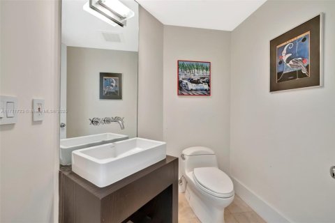 Condominio en venta en Fort Lauderdale, Florida, 2 dormitorios, 141.4 m2 № 1711467 - foto 26