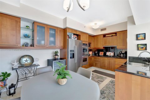 Condominio en venta en Fort Lauderdale, Florida, 2 dormitorios, 141.4 m2 № 1711467 - foto 22