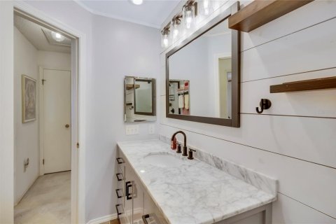 Casa en venta en Tampa, Florida, 3 dormitorios, 218.32 m2 № 1914703 - foto 9