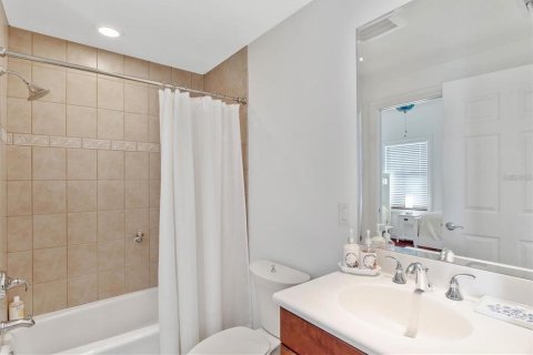 Condominio en alquiler en Lakewood Ranch, Florida, 2 dormitorios, 128.58 m2 № 1528942 - foto 19