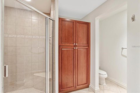 Condominio en alquiler en Lakewood Ranch, Florida, 2 dormitorios, 128.58 m2 № 1528942 - foto 15