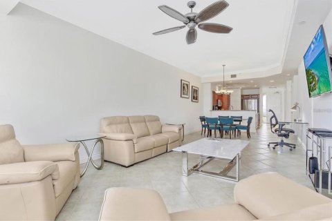 Condominio en alquiler en Lakewood Ranch, Florida, 2 dormitorios, 128.58 m2 № 1528942 - foto 3