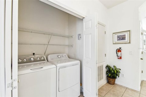 Adosado en venta en Kissimmee, Florida, 3 dormitorios, 136.38 m2 № 1687648 - foto 21