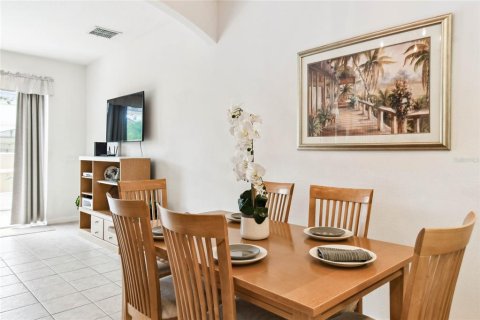 Adosado en venta en Kissimmee, Florida, 3 dormitorios, 136.38 m2 № 1687648 - foto 19