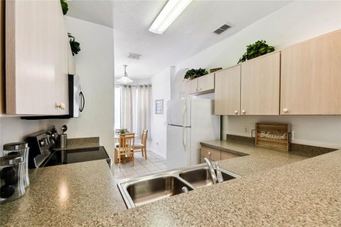 Adosado en venta en Kissimmee, Florida, 3 dormitorios, 136.38 m2 № 1687648 - foto 13