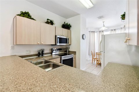 Adosado en venta en Kissimmee, Florida, 3 dormitorios, 136.38 m2 № 1687648 - foto 9
