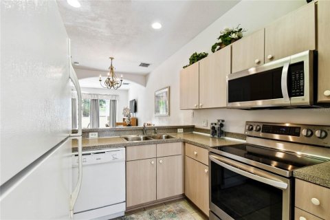Adosado en venta en Kissimmee, Florida, 3 dormitorios, 136.38 m2 № 1687648 - foto 8
