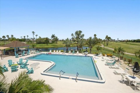 Condo in Palmetto, Florida, 3 bedrooms № 2304500 - photo 29