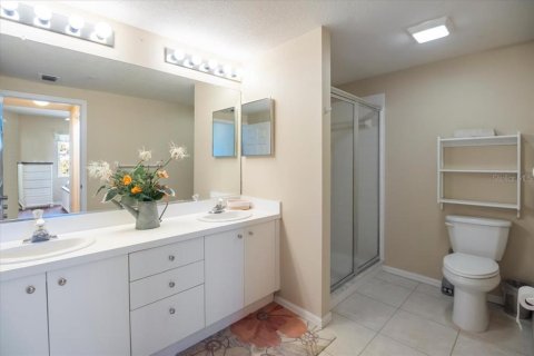 Condo in Palmetto, Florida, 3 bedrooms № 2304500 - photo 19