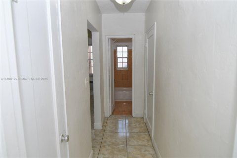 Condominio en venta en Miami, Florida, 1 dormitorio, 53.88 m2 № 1875470 - foto 15