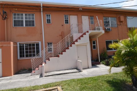 Condominio en venta en Miami, Florida, 1 dormitorio, 53.88 m2 № 1875470 - foto 20
