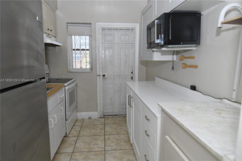 Condominio en venta en Miami, Florida, 1 dormitorio, 53.88 m2 № 1875470 - foto 4