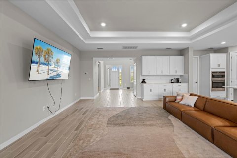Casa en venta en Wesley Chapel, Florida, 5 dormitorios, 321.53 m2 № 1826968 - foto 14