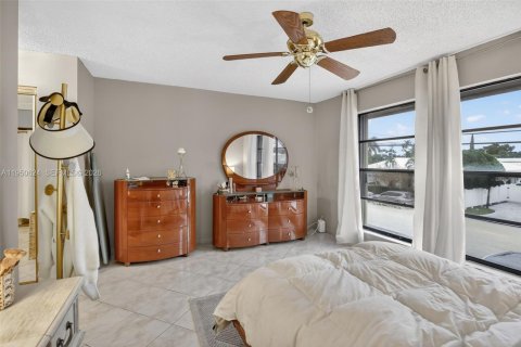 Купить кондоминиум в Форт-Лодердейл, Флорида 2 спальни, 123.56м2, № 2007710 - фото 18