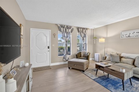 Купить кондоминиум в Форт-Лодердейл, Флорида 2 спальни, 123.56м2, № 2007710 - фото 5