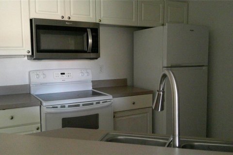Condo in Orlando, Florida, 1 bedroom № 2149629 - photo 3