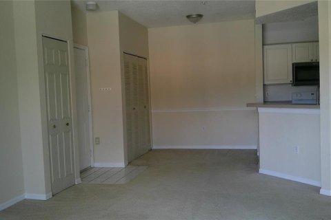 Condo in Orlando, Florida, 1 bedroom № 2149629 - photo 8