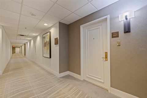 Купить кондоминиум в Сент-Питерсберг, Флорида 9 комнат, 180.69м2, № 1772075 - фото 3